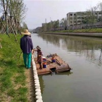 河道仿木桩