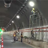 公路隧道渗水堵漏