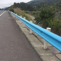 公路护栏板